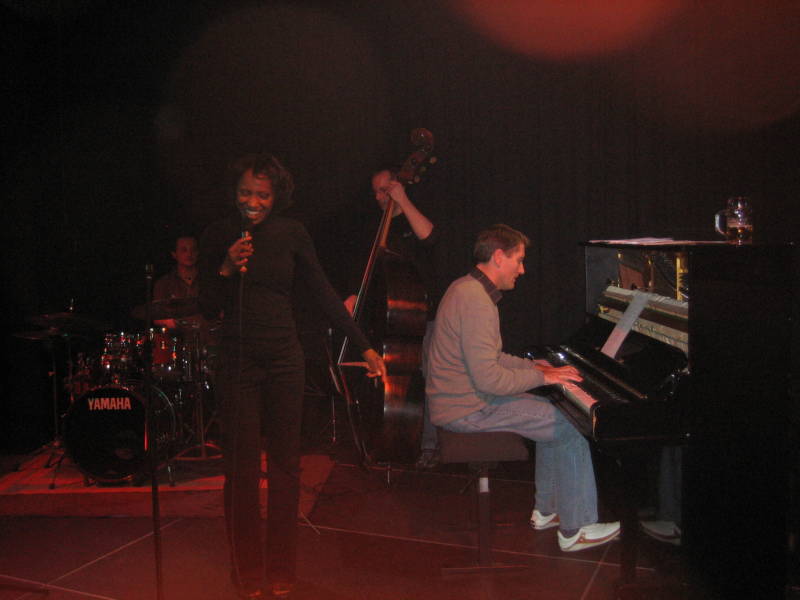 Girl from Ipanema. A night with the Willetta Carson 4tet at E-Werk, Kellerb&uuml;hne, Erlangen with latin jazz, soul jazz, blues jazz and swing.